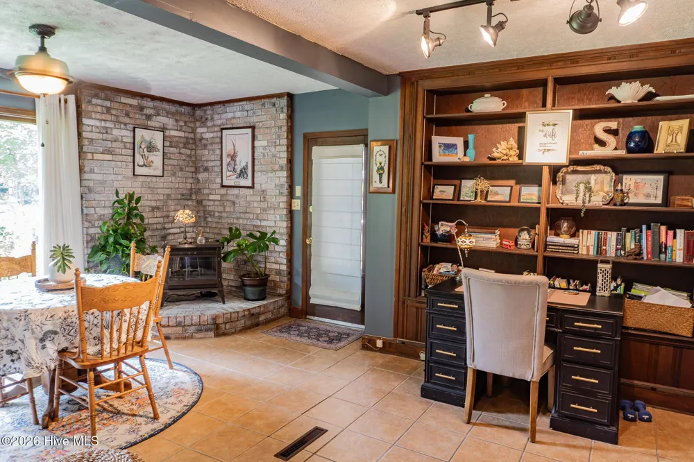 226 E College Street Whiteville, NC 28472