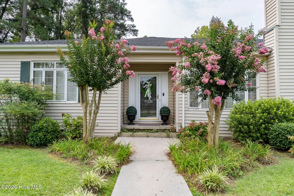 226 E College Street Whiteville, NC 28472