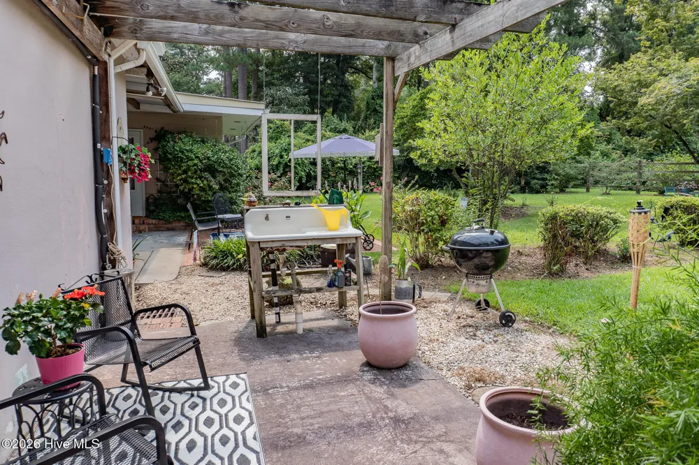 226 E College Street Whiteville, NC 28472