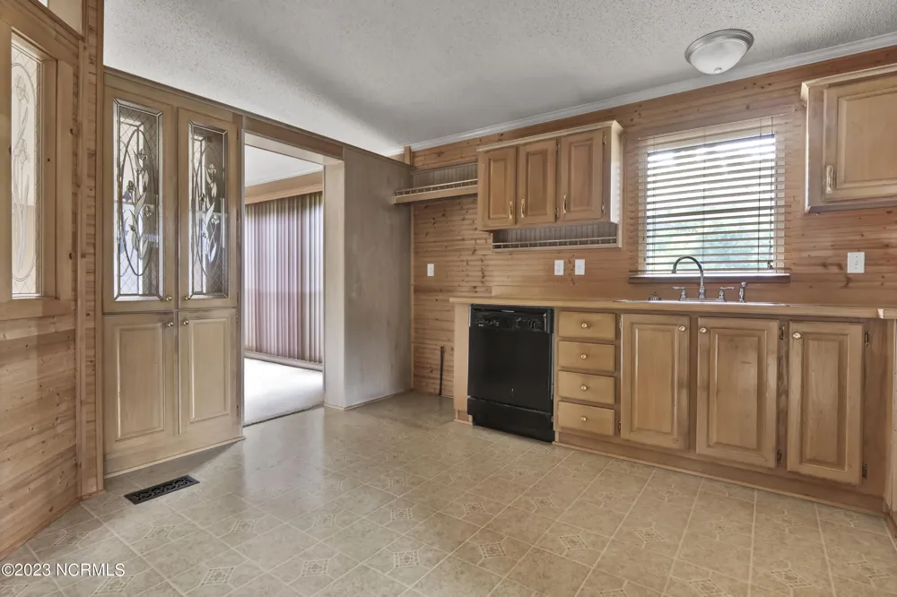 6 Scotts Hill Loop Road Wilmington, NC 28411