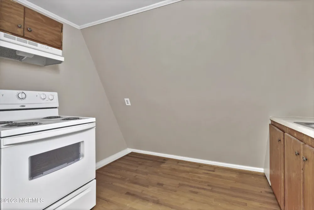 6 Scotts Hill Loop Road Wilmington, NC 28411
