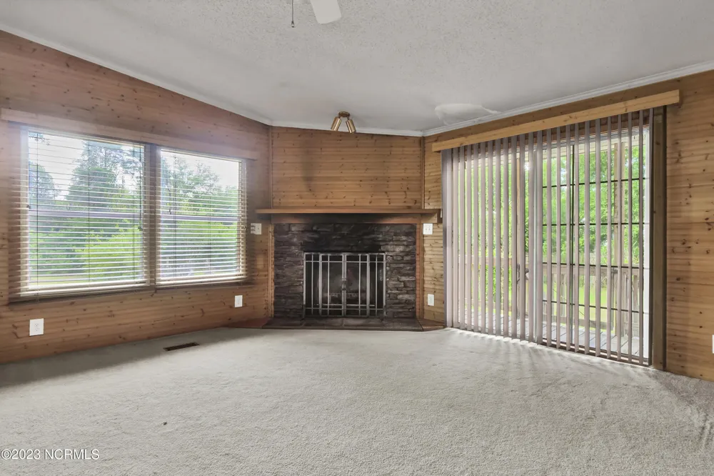 6 Scotts Hill Loop Road Wilmington, NC 28411