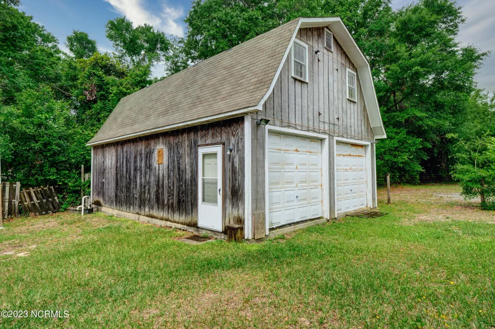 6 Scotts Hill Loop Road Wilmington, NC 28411