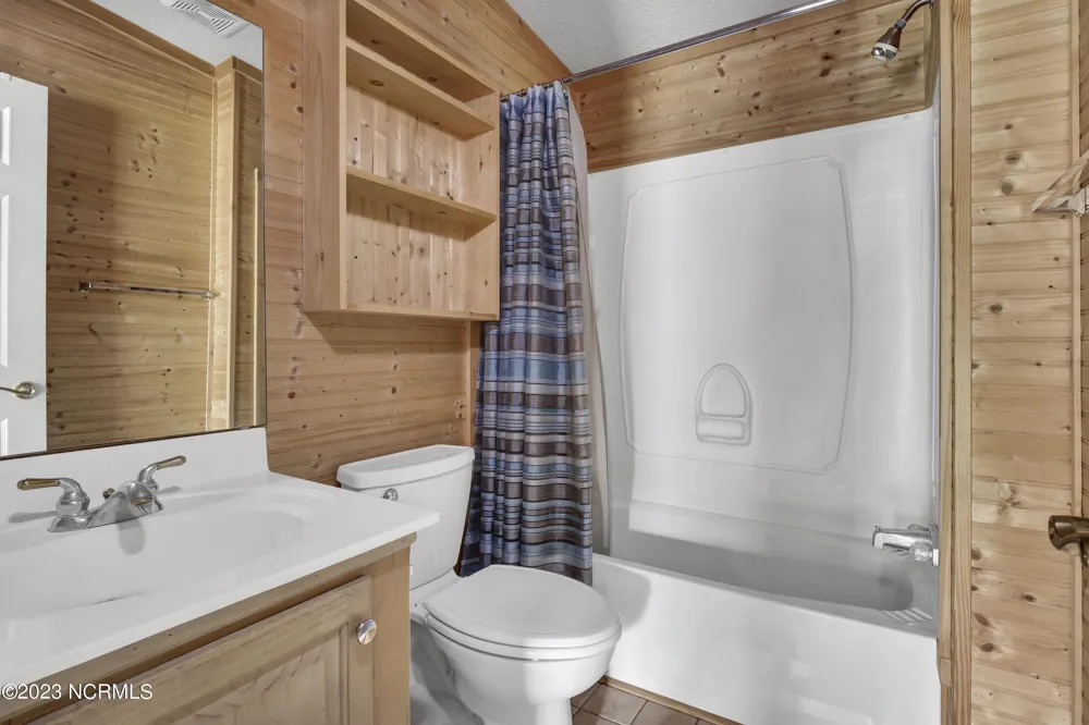 8 Scotts Hill Loop Road Wilmington, NC 28411
