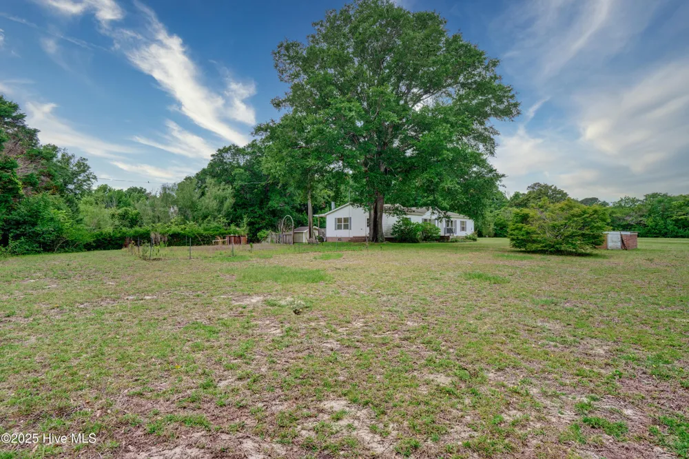8 Scotts Hill Loop Road Wilmington, NC 28411