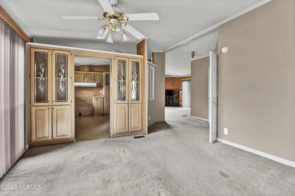 8 Scotts Hill Loop Road Wilmington, NC 28411
