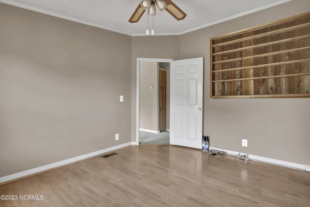 8 Scotts Hill Loop Road Wilmington, NC 28411