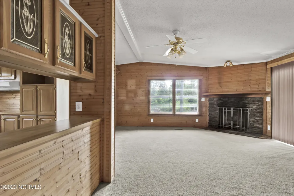8 Scotts Hill Loop Road Wilmington, NC 28411