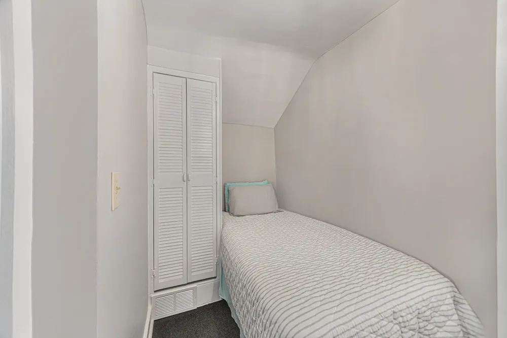 620 Lakeshore Drive Ludington City, MI 49431