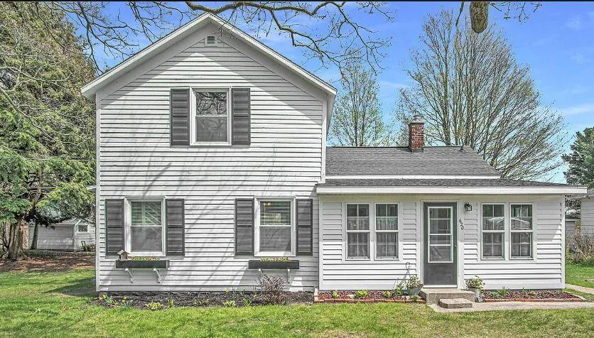 620 Lakeshore Drive Ludington City, MI 49431