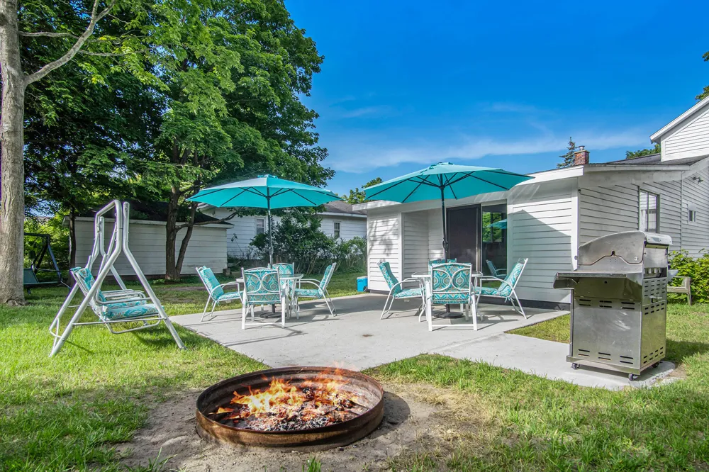 620 Lakeshore Drive Ludington City, MI 49431