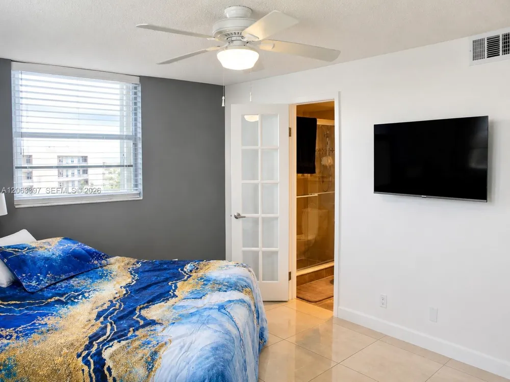 401 SE 3rd St #608 Dania Beach, FL 33004