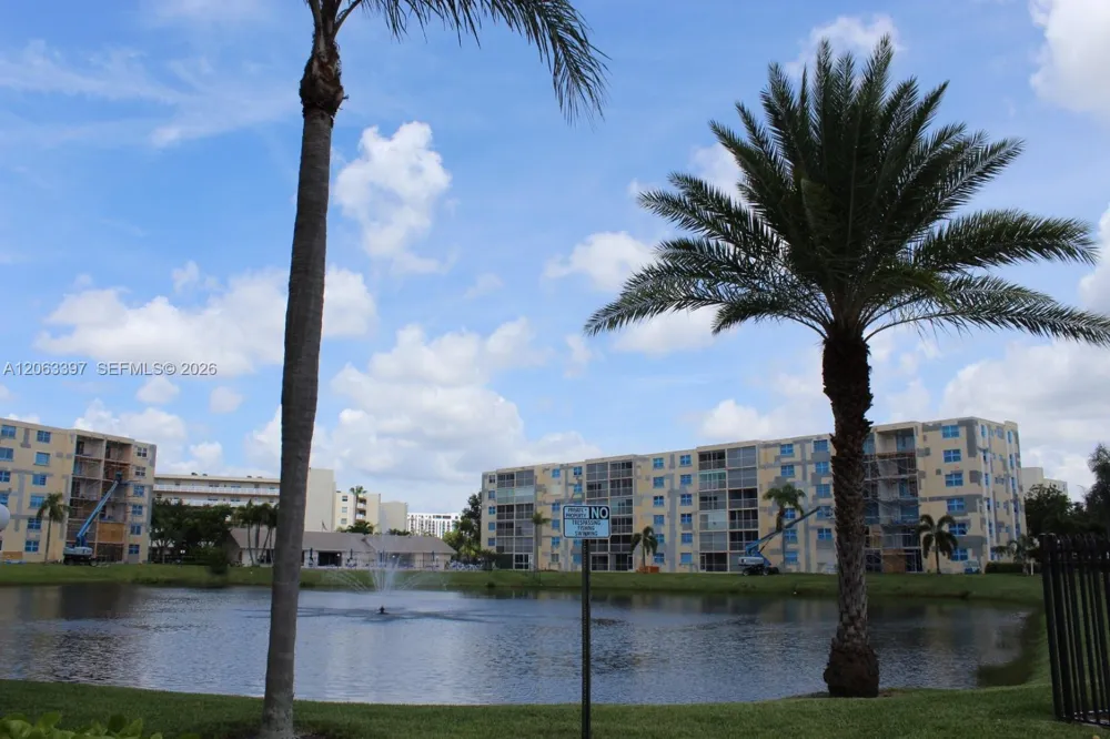 401 SE 3rd St #608 Dania Beach, FL 33004