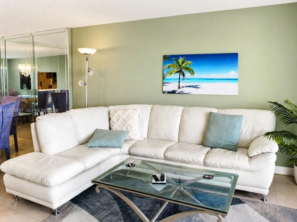 401 SE 3rd St #608 Dania Beach, FL 33004