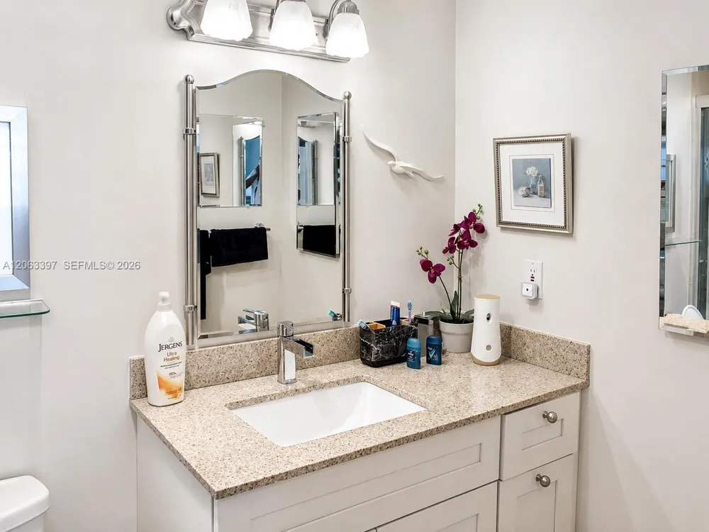401 SE 3rd St #608 Dania Beach, FL 33004