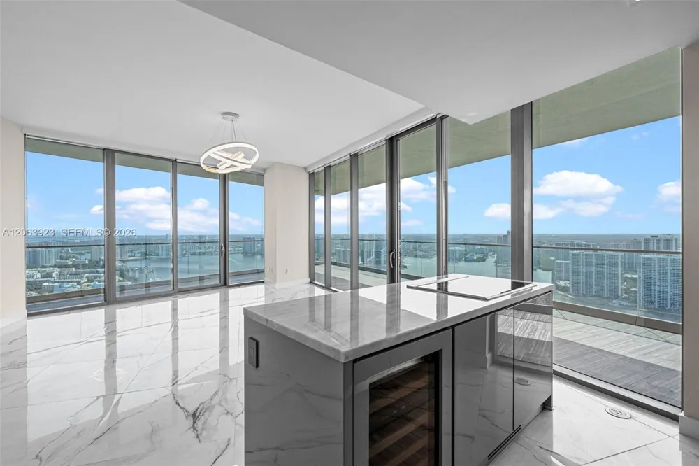 18975 Collins Ave #3605 Sunny Isles Beach, FL 33160