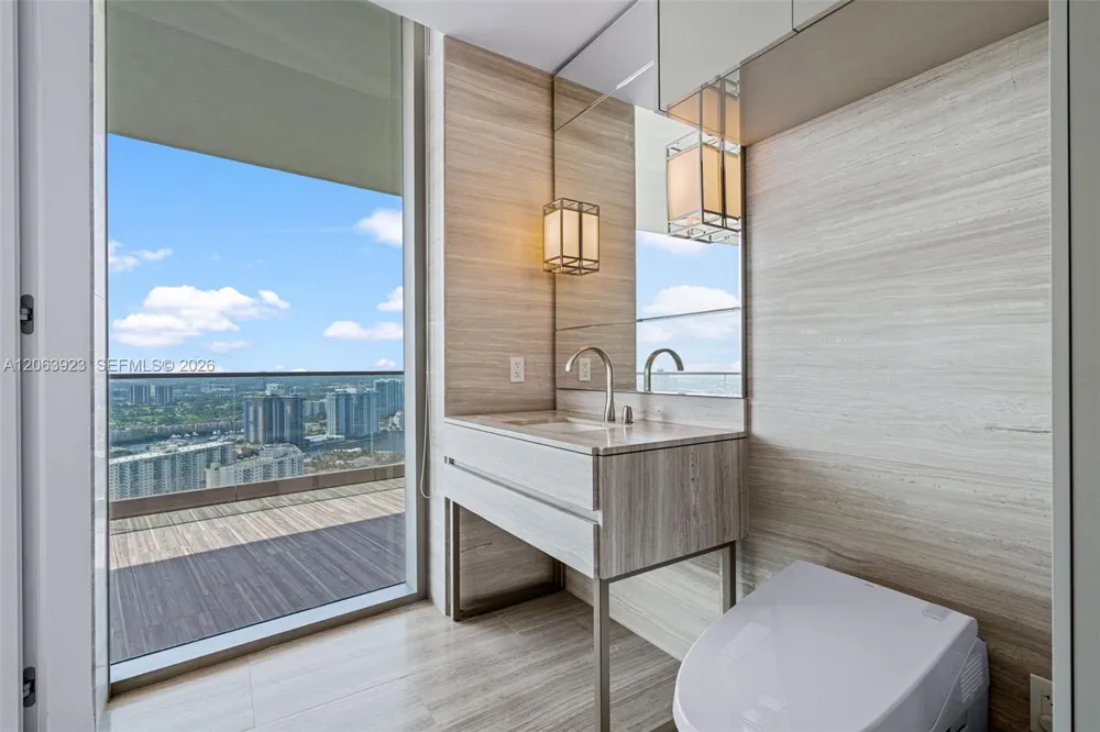 18975 Collins Ave #3605 Sunny Isles Beach, FL 33160
