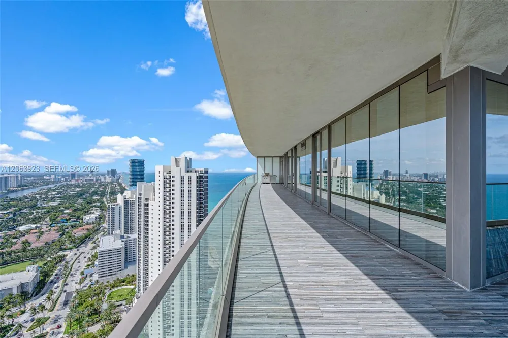 18975 Collins Ave #3605 Sunny Isles Beach, FL 33160
