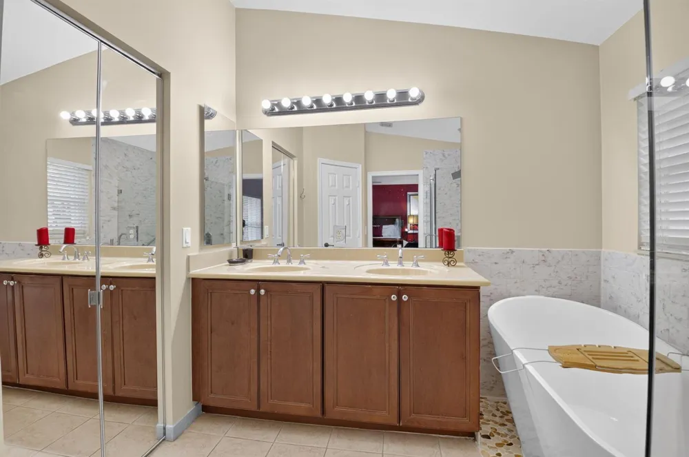 16129 Poppyseed Circle #1608 Delray Beach, FL 33484