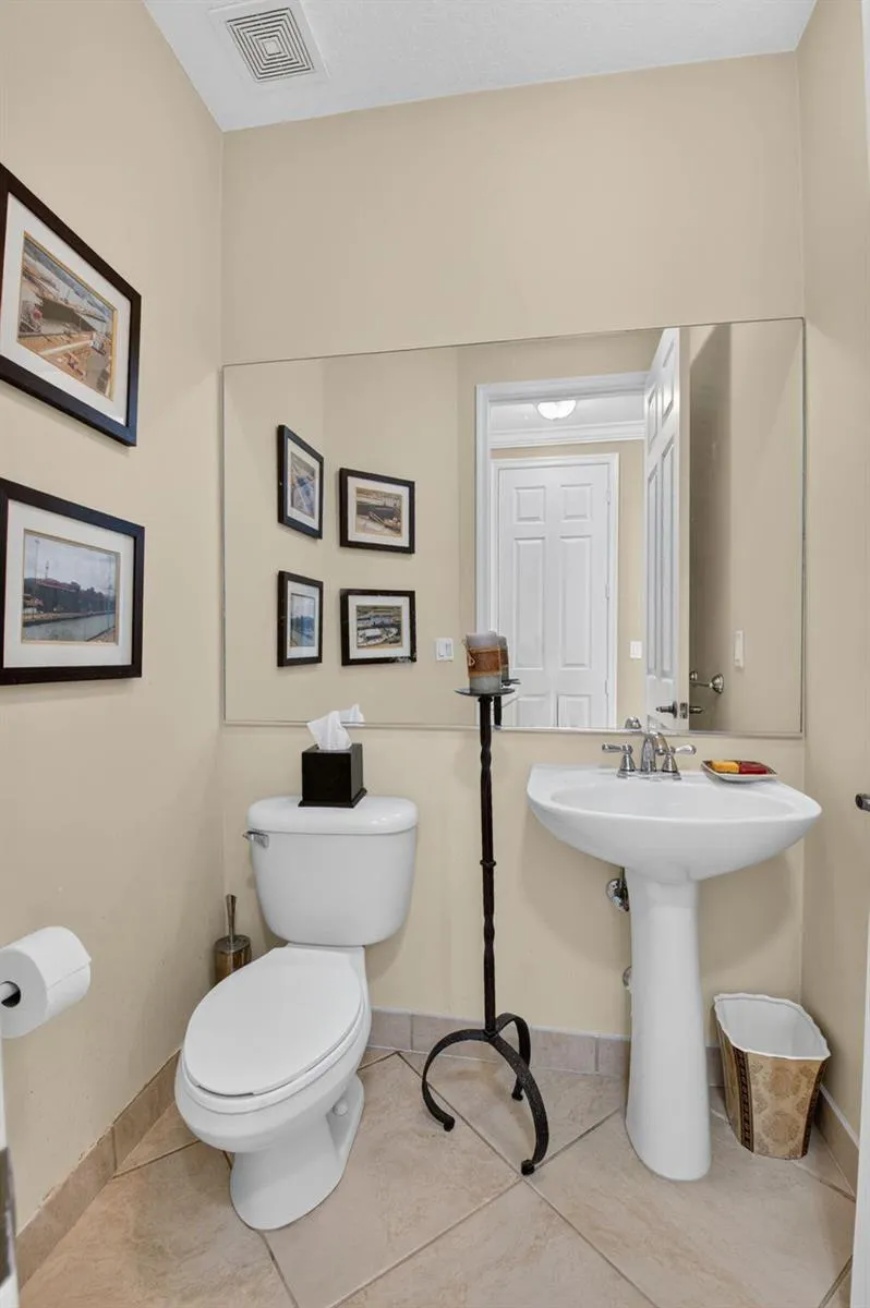 16129 Poppyseed Circle #1608 Delray Beach, FL 33484