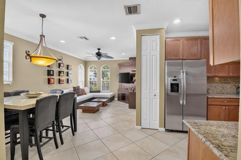 16129 Poppyseed Circle #1608 Delray Beach, FL 33484