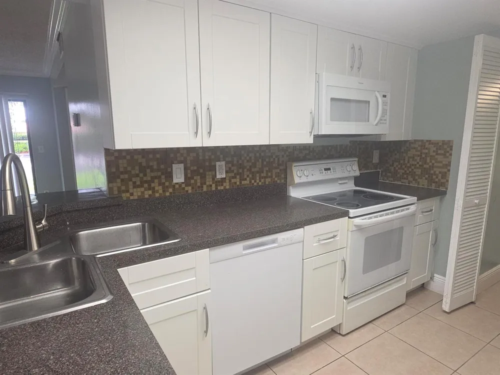 9166 W ATLANTIC BOULEVARD #1612 Coral Springs, FL 33071