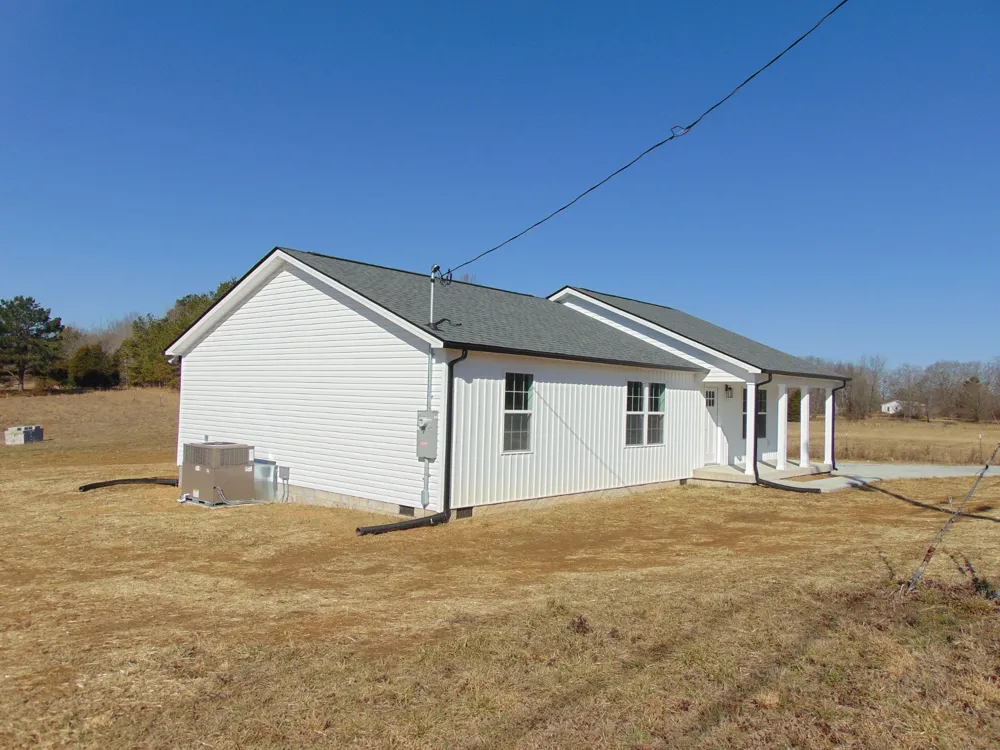 3969 Buffalo Rd Summertown, TN 38483
