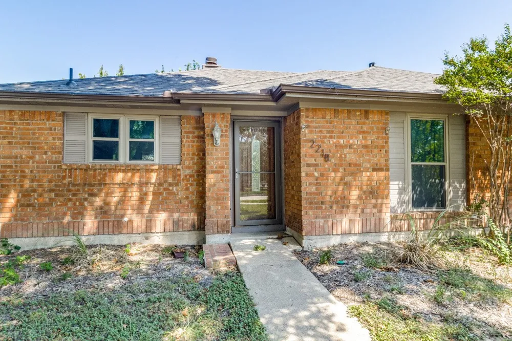 2218 Fuqua Road Rowlett, TX 75088
