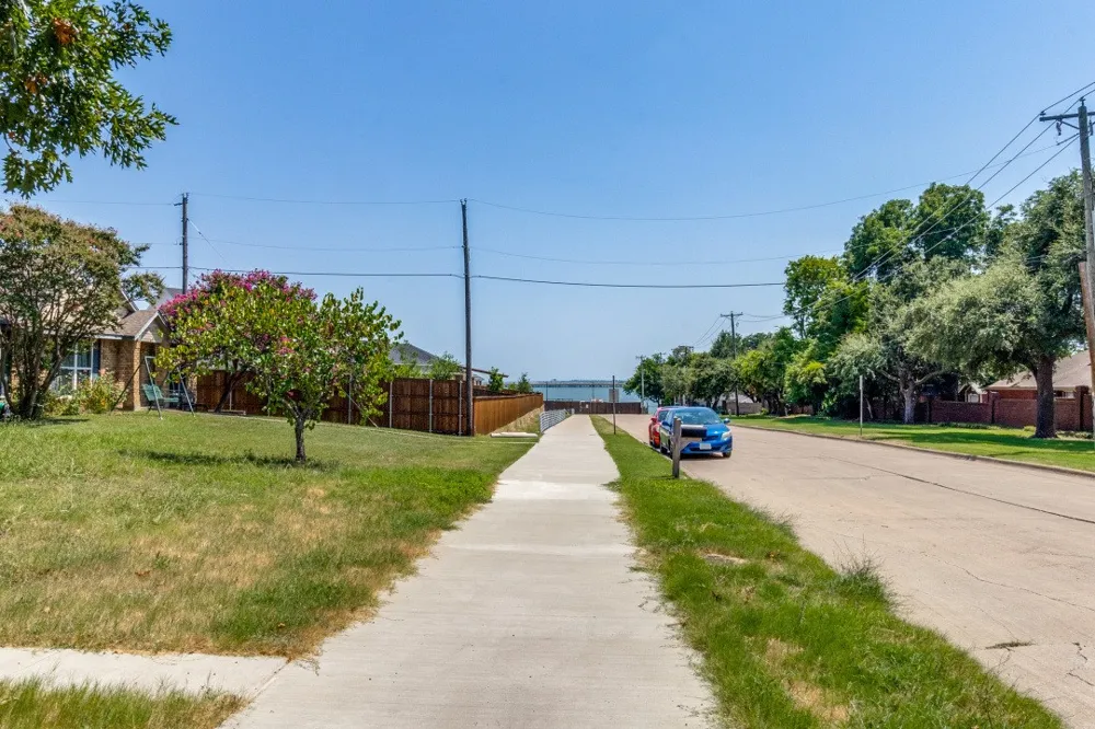 2218 Fuqua Road Rowlett, TX 75088