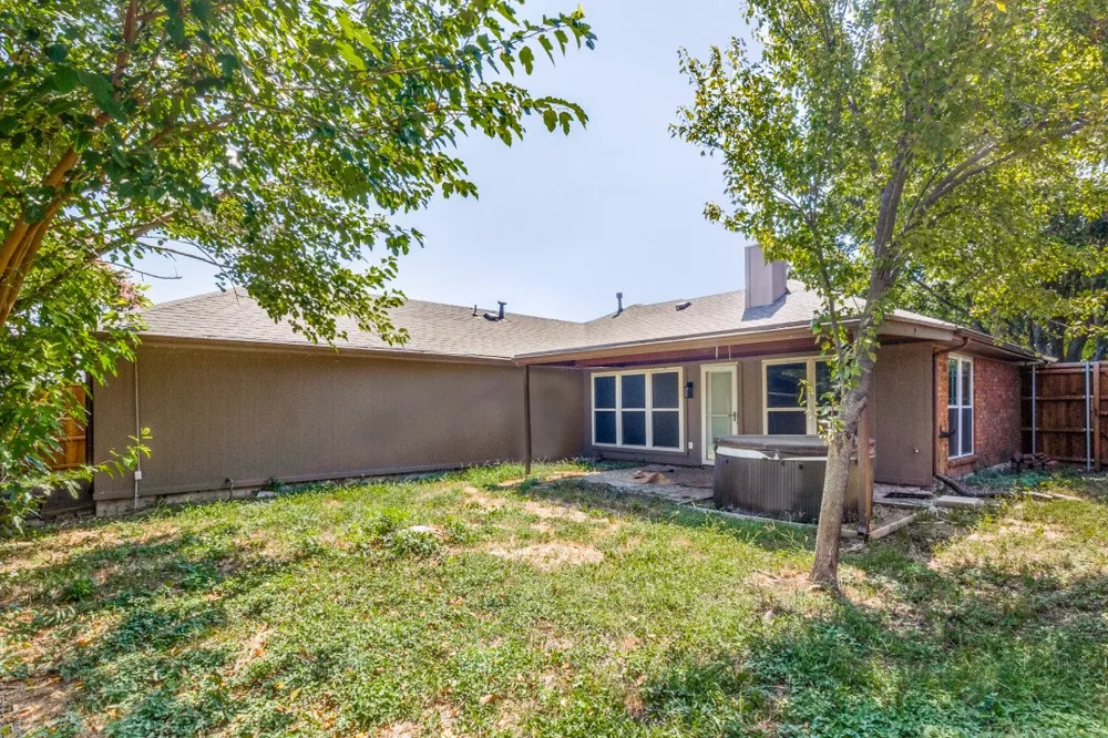 2218 Fuqua Road Rowlett, TX 75088