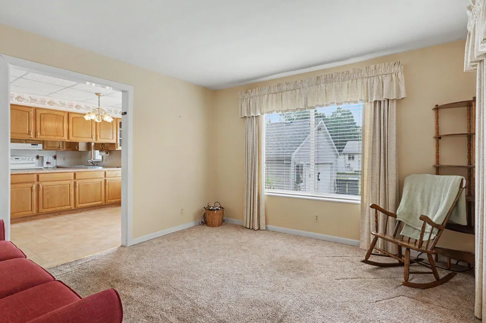 2901 Hartline Drive Rochester Hills, MI 48309