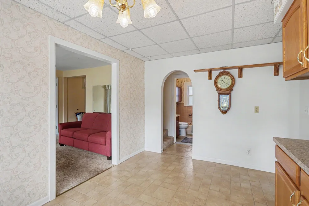 2901 Hartline Drive Rochester Hills, MI 48309