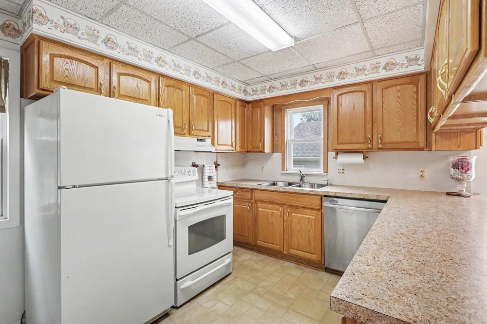 2901 Hartline Drive Rochester Hills, MI 48309