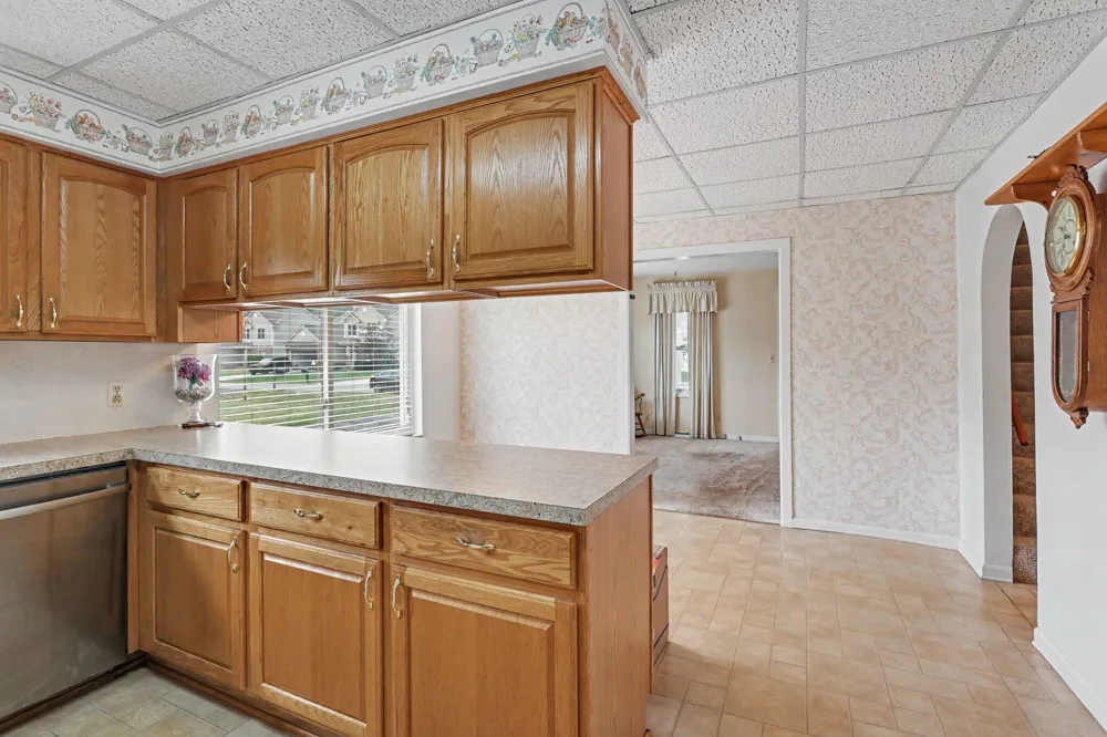 2901 Hartline Drive Rochester Hills, MI 48309
