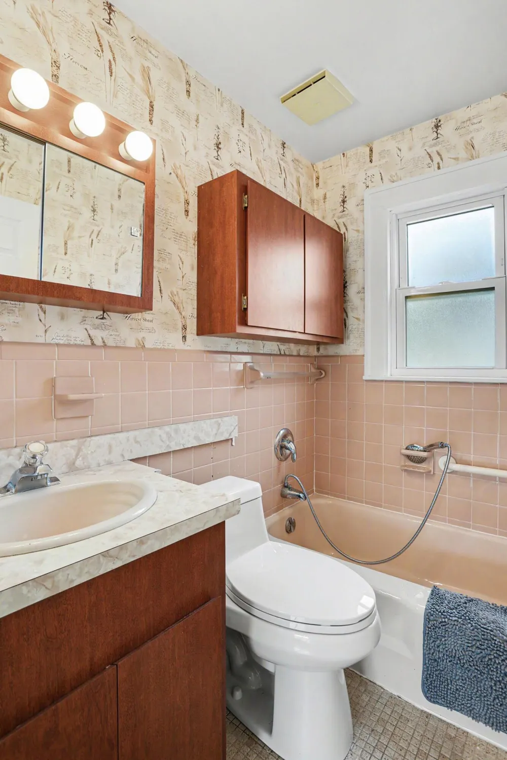 2901 Hartline Drive Rochester Hills, MI 48309