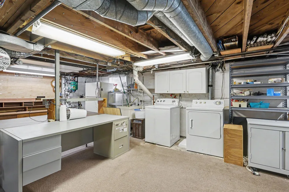 2901 Hartline Drive Rochester Hills, MI 48309