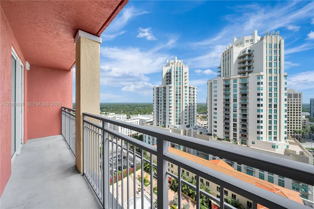 7350 SW 89th St #2008S Miami, FL 33156