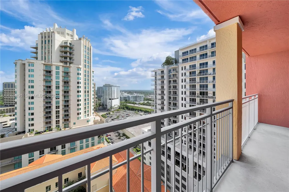 7350 SW 89th St #2008S Miami, FL 33156