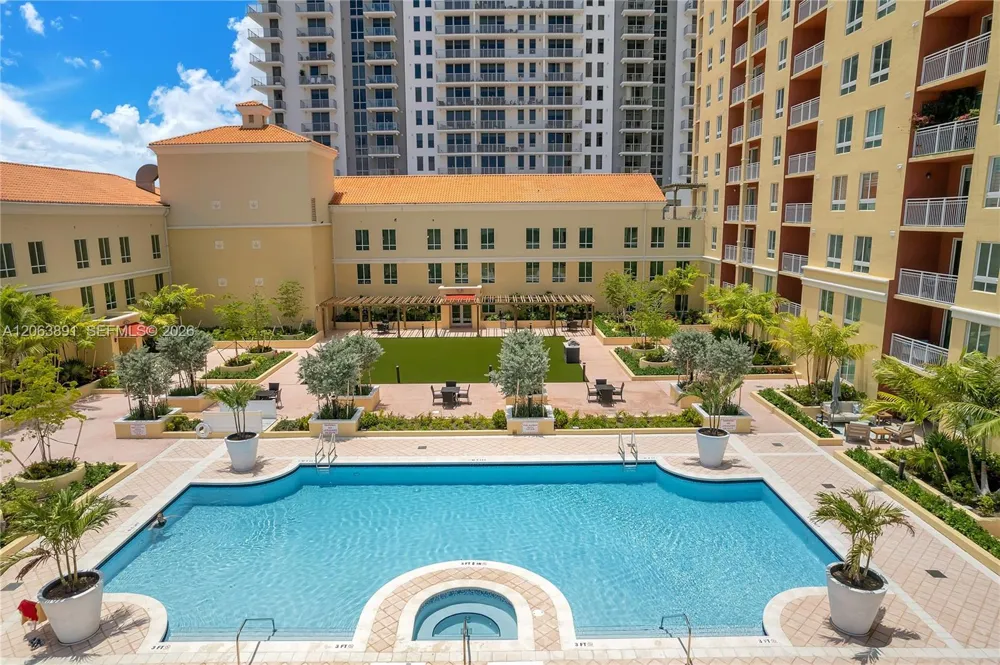 7350 SW 89th St #2008S Miami, FL 33156