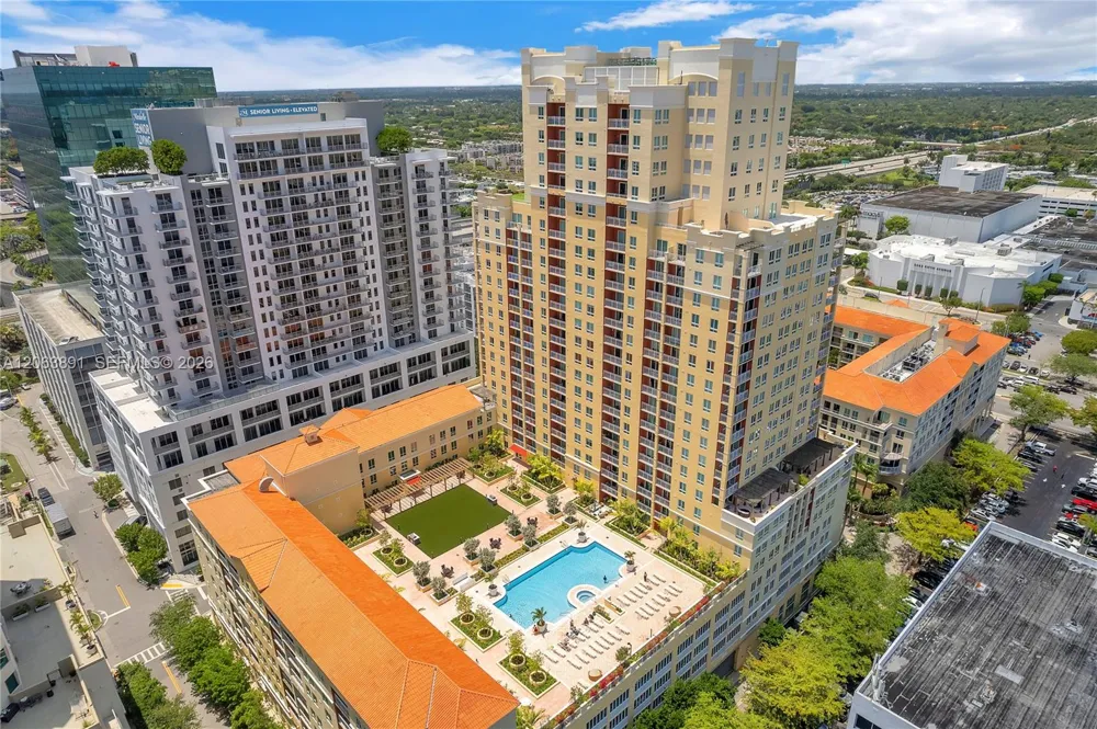 7350 SW 89th St #2008S Miami, FL 33156
