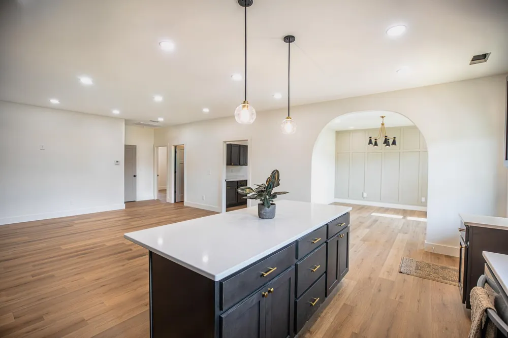 155 Mitchell ST Hohenwald, TN 38462