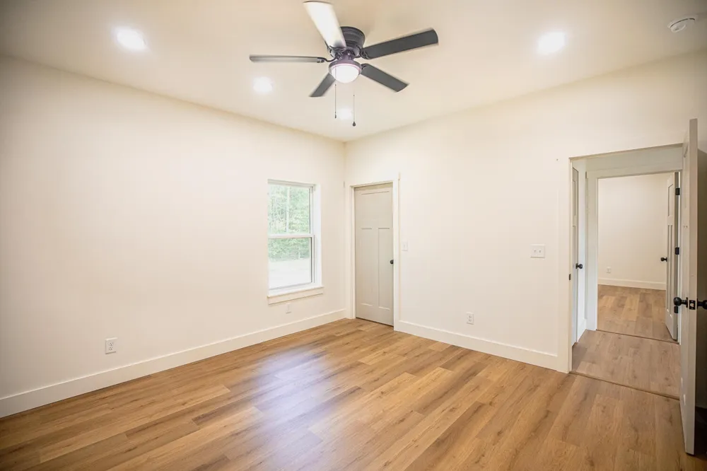 155 Mitchell ST Hohenwald, TN 38462