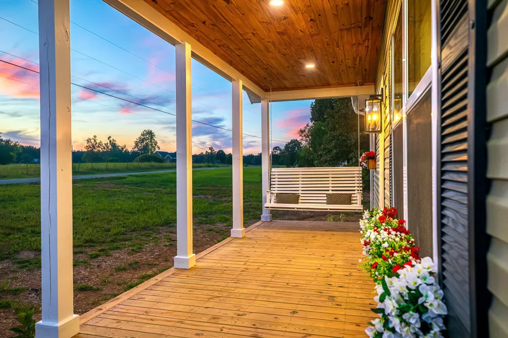155 Mitchell ST Hohenwald, TN 38462