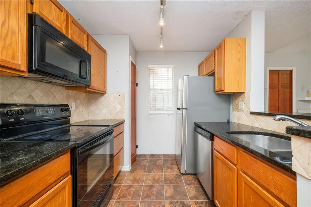 915 Wentworth Court Johns Creek, GA 30022