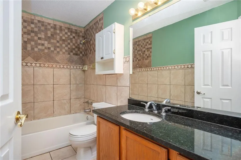 915 Wentworth Court Johns Creek, GA 30022
