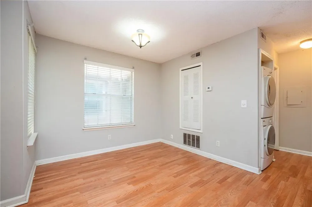 915 Wentworth Court Johns Creek, GA 30022