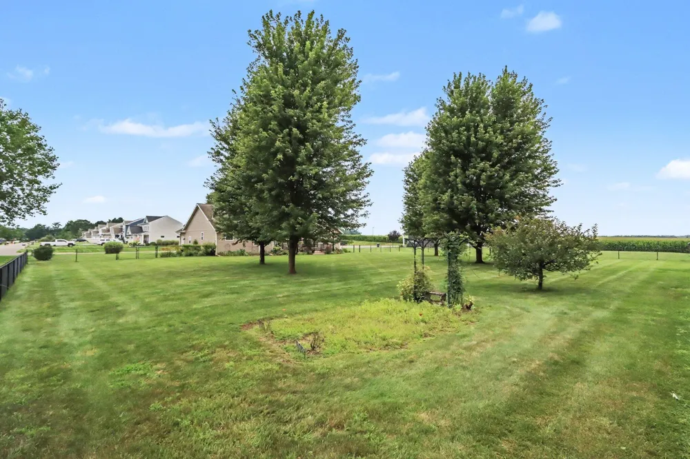 50203 Chardonnay Street Paw Paw, MI 49079
