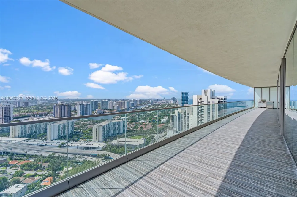 18975 Collins Ave #3605 Sunny Isles Beach, FL 33160