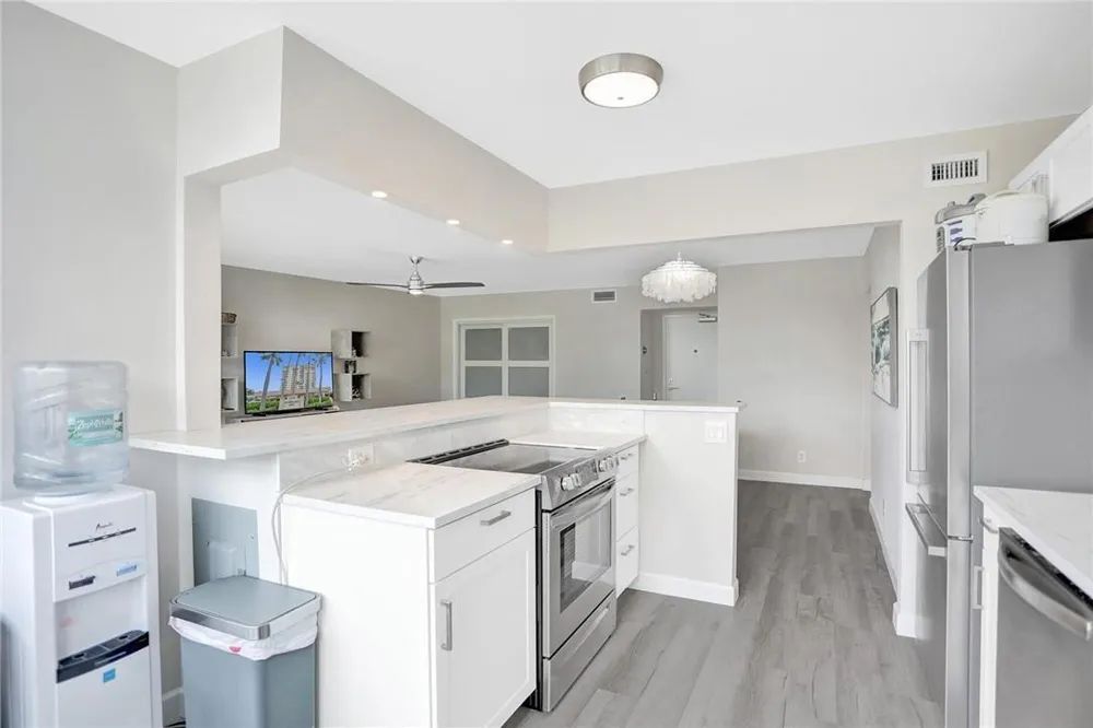5200 Ocean Boulevard #310B Lauderdale By The Sea, FL 33308