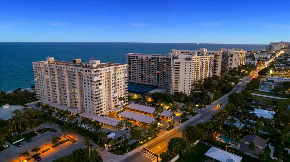 5200 Ocean Boulevard #310B Lauderdale By The Sea, FL 33308